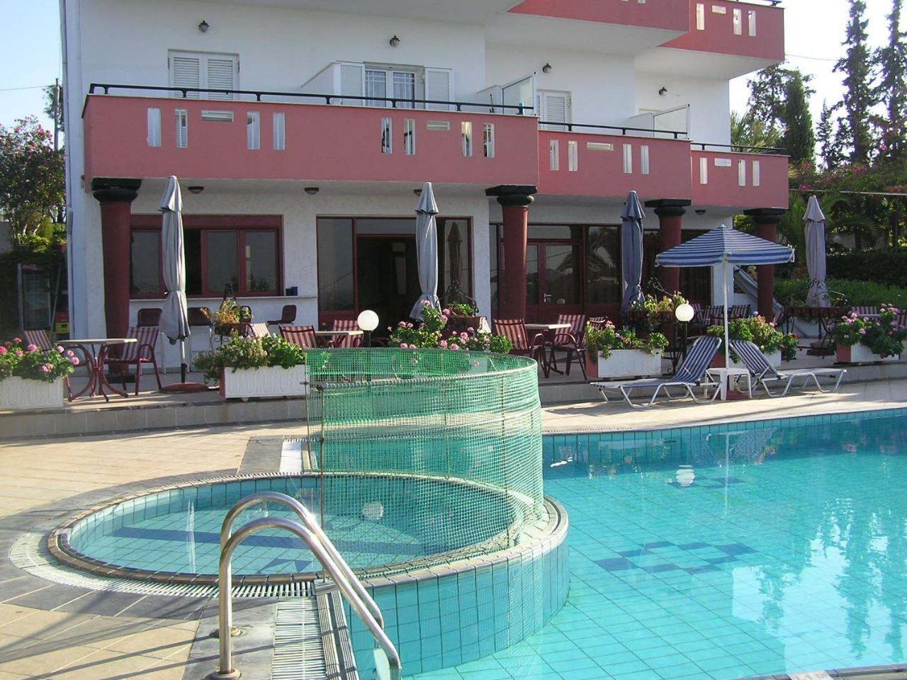 Aparthotel Knossos Pánormos Esterno foto