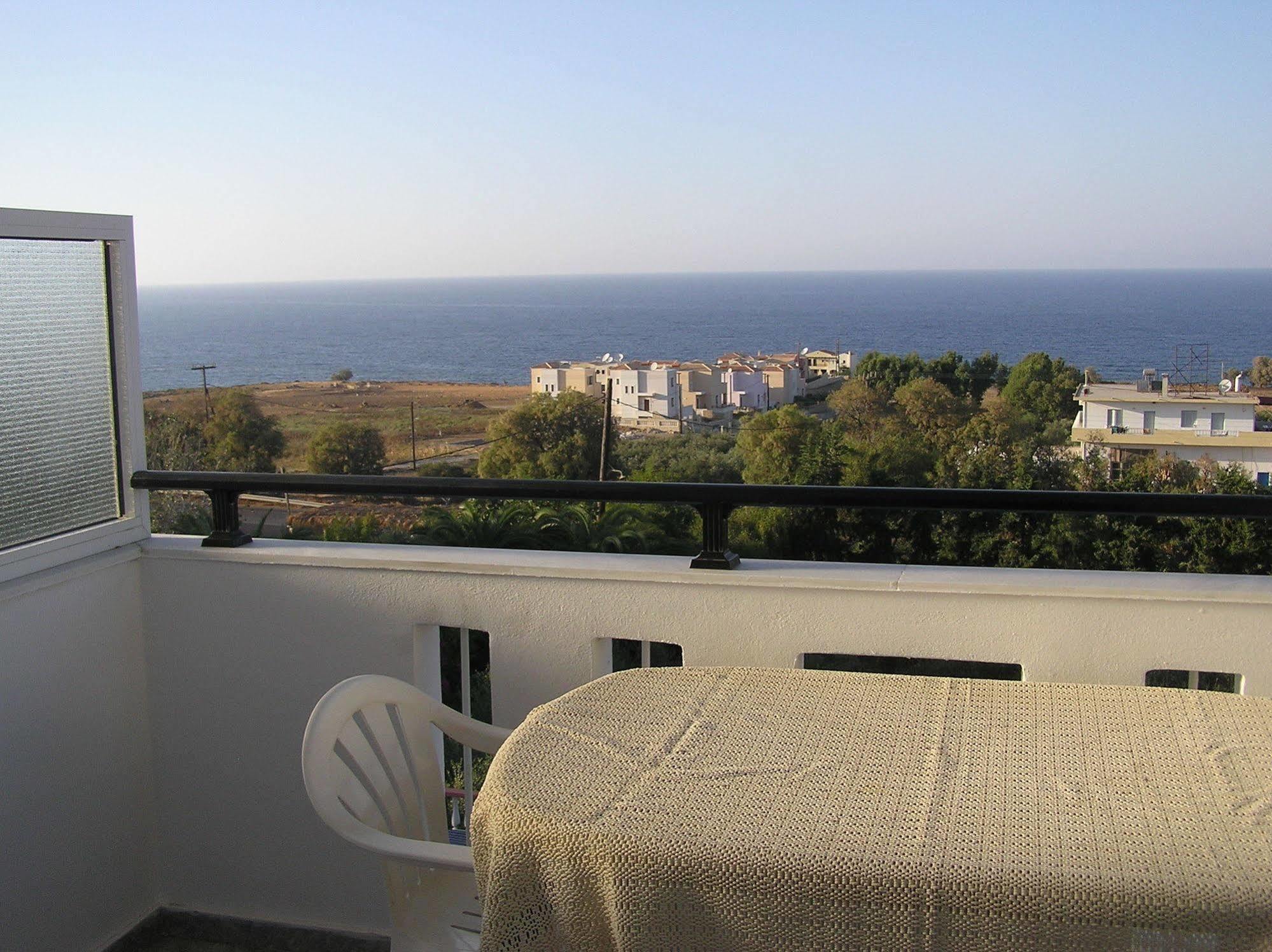 Aparthotel Knossos Pánormos Esterno foto